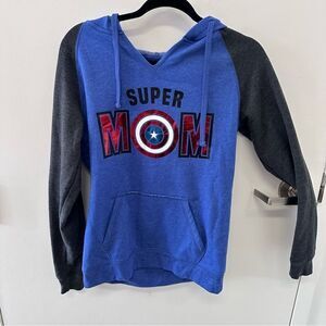 Universal Studios SUPER MOM Captain America Women's hoodie
